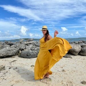 🎈Fashion Nova River Flow Mustard Maxi Dress Size M